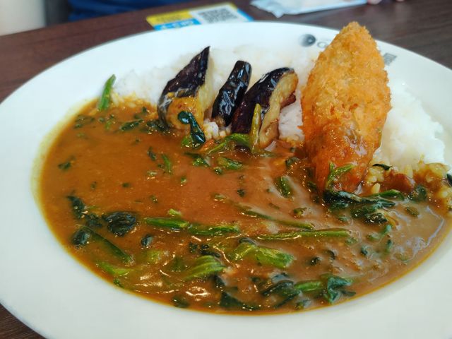 ナスとほうれん草と白身魚フライのカレー_カレーハウスCOCO壱番屋三郷彦成店