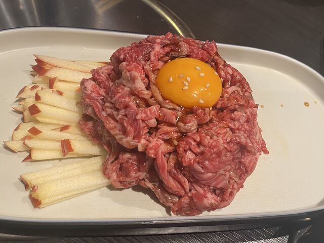 ユッケ_精肉食堂 新大久保店