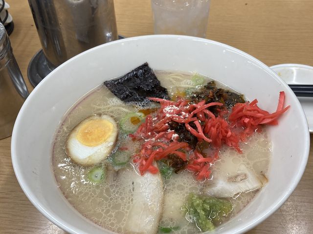 博多豚骨ラーメン_名代ラーメン亭 バスチカ・デ・ナール店