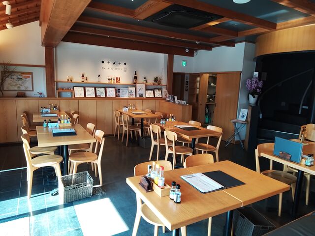 綺麗な店内_金笛 笛木醤油