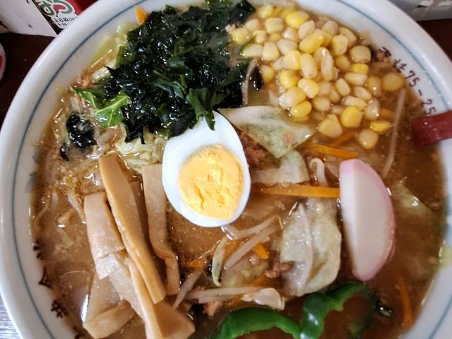 具沢山の五目味噌ラーメン_大蔵食堂
