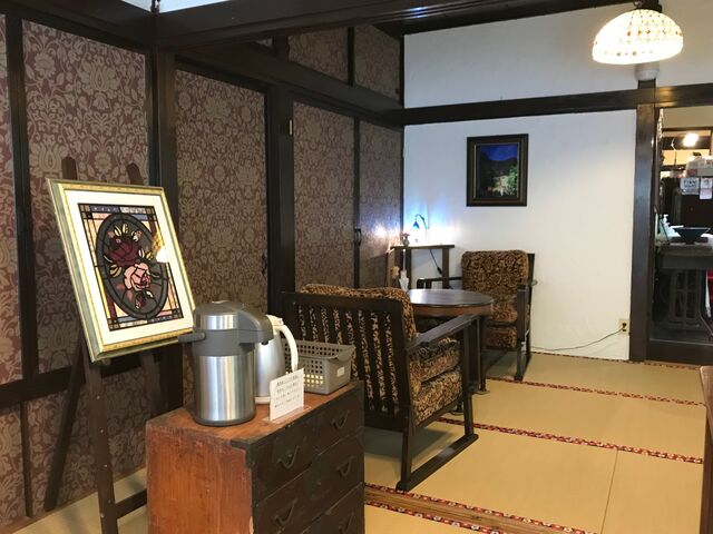 シックな店内_お寺Cafe 夢想庵