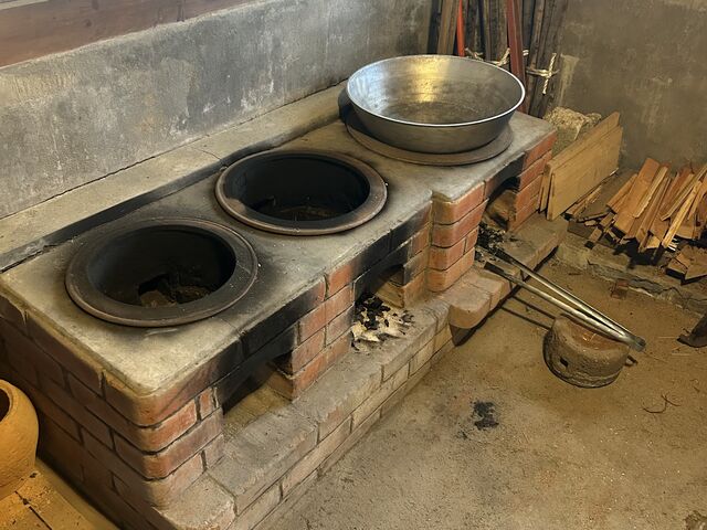 昔ながらの釜戸焚き_猫ままの笑和塾