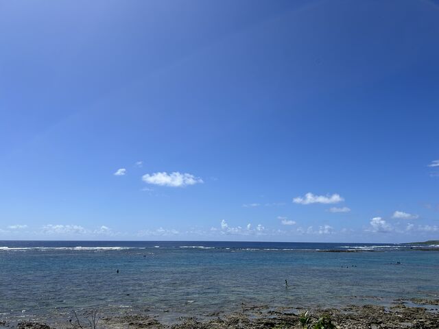 遠浅?でそんなに怖くなかった。ライフジャケット必須なので浮くので安心。_糸満マリンセンター