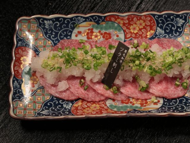 ツラミ_焼肉 URBAN 栄駅