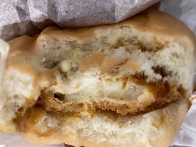 グラコロというよりもはやカツサンド_マクドナルド月島駅前店