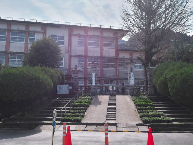 sklfhさんの重富小学校正門(旧鹿児島県庁正門)(国登録文化財)の投稿写真1