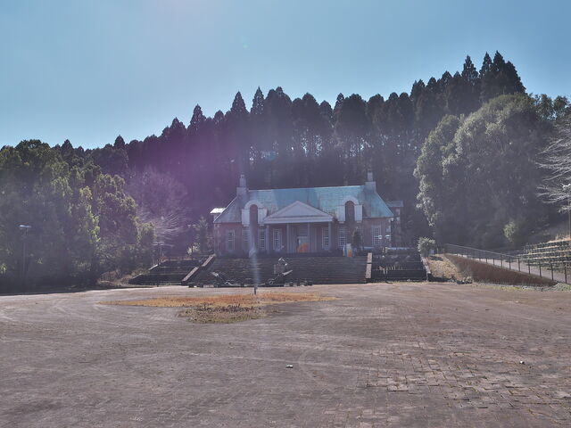出の山名水ホタル館_出の山名水ホタル館
