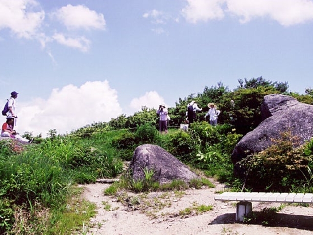 碁盤石山の写真1