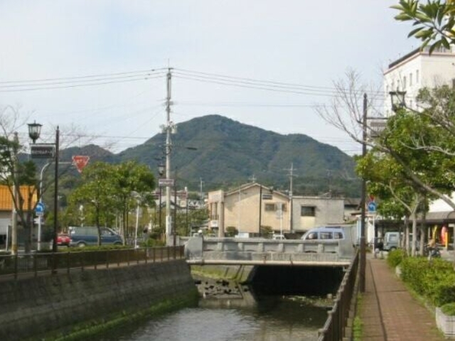 染岳