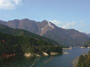 岩躑躅山の写真2