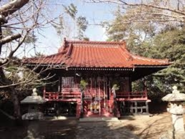 泊浜尾崎神社の写真1