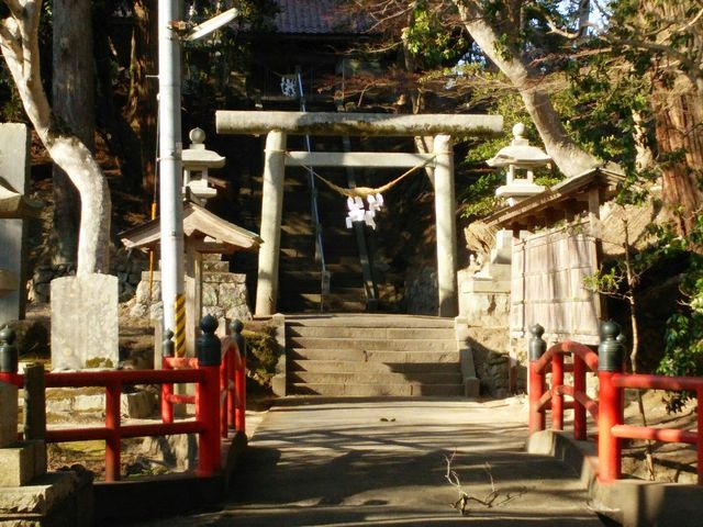 延喜式内益田嶺神社の写真1