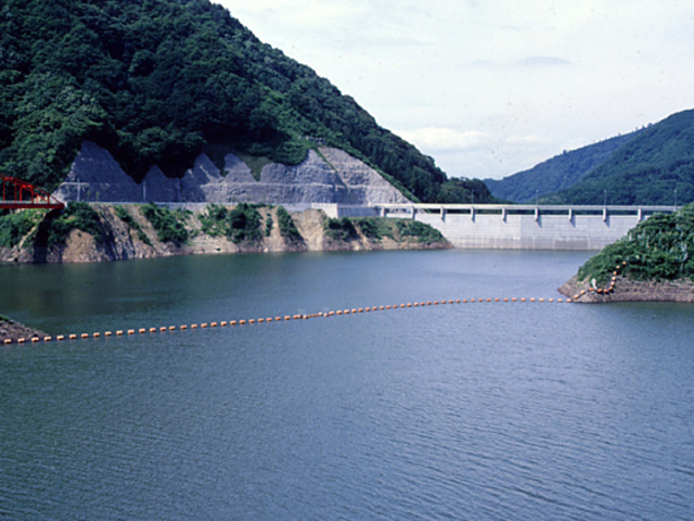 東山ダム