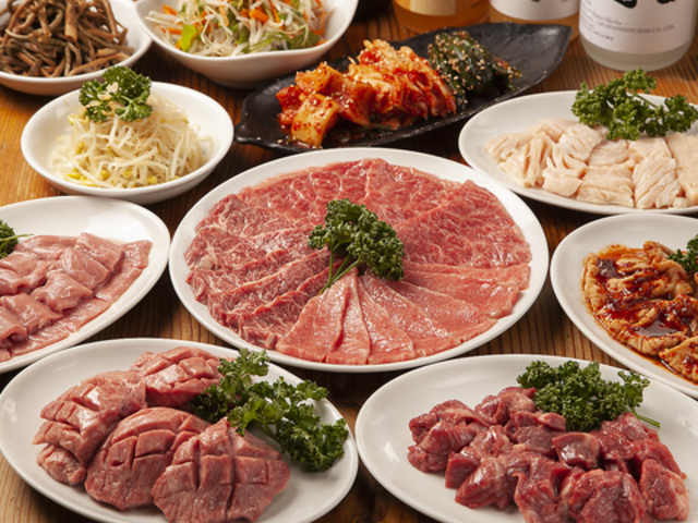 ホルモン焼肉 縁 えん 十条店の写真1