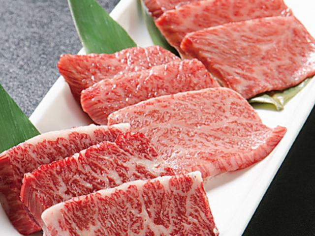 和牛焼肉 牛八 岡山店の写真1