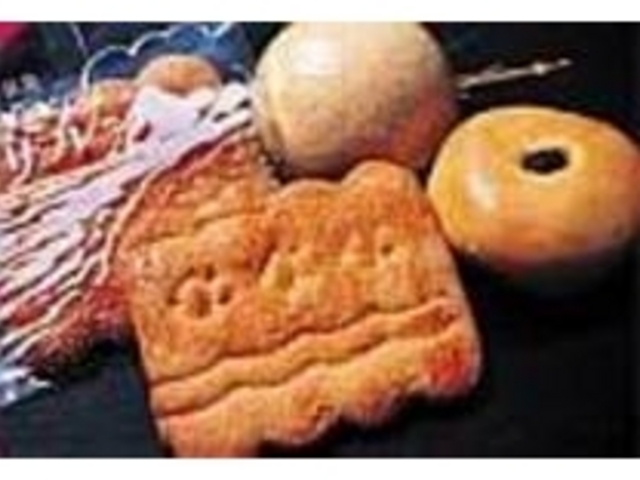 素朴な味わいの和・洋菓子が揃っている_ナカムラヤ
