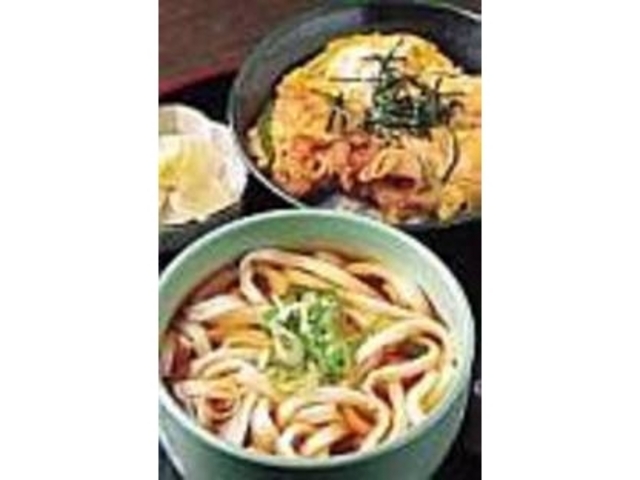 ボリューム満点の『天丼セット』は780円_古式手打うどんそば 達磨