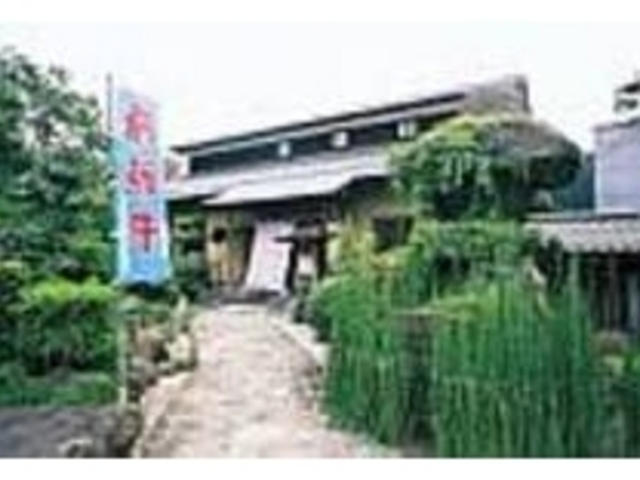 R19沿いに和の装いで店舗を構えている_みわ屋