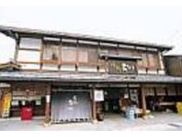 飛騨の匠の伝統技術を駆使した町家造りの店_味処 古川