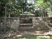 義本王墓の写真1