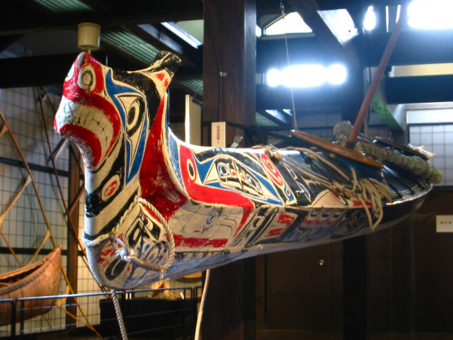 珍しいカヌー・カヤックの展示があります。_カヌーの里おおち