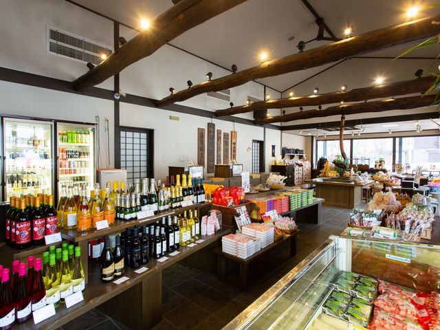 見るだけでも楽しいお土産処_湯の花茶屋 新左衛門の湯