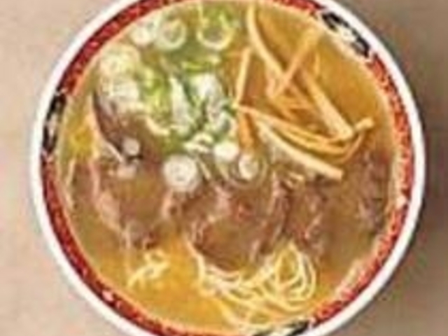 何年も価格据置きの『中華そば』はオススメ_曙食堂