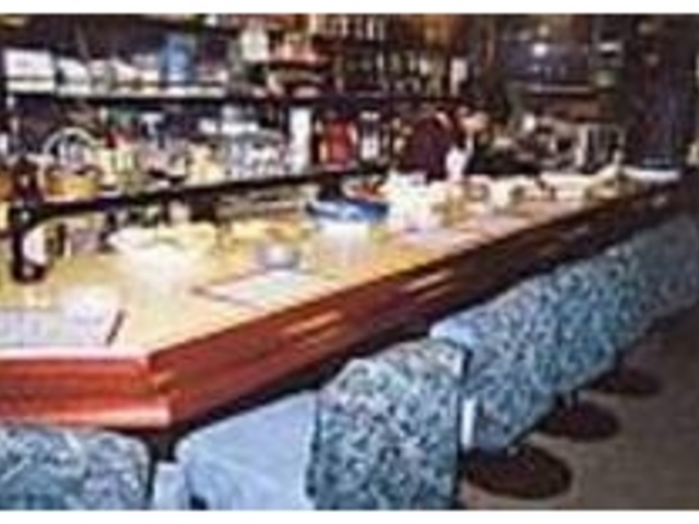 初めてのお客さんでもリラックスできる店_酒処味知飲食
