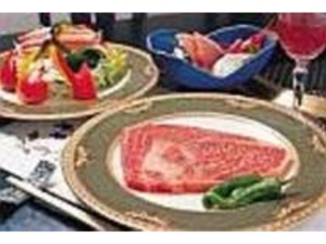 タンやミノなどあぶり肉メニューも数多い_すみれ亭