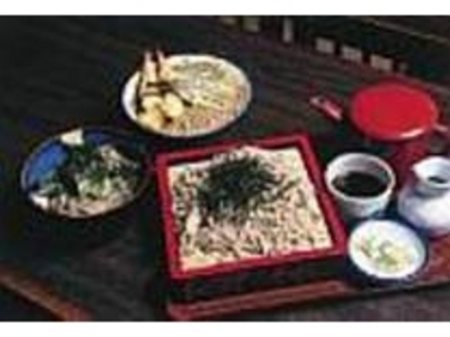 シンプルな盛りつけが、心を和ませる_食事処 つかだ