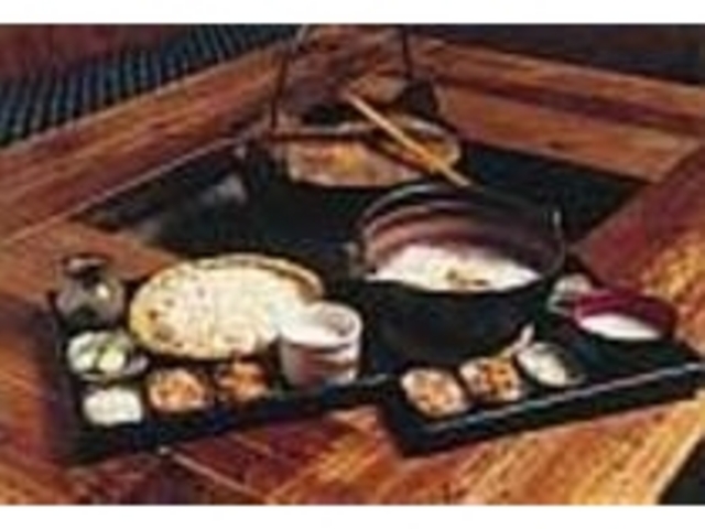 夏になると冷たいおしぼりうどんも好評_居酒屋古波久