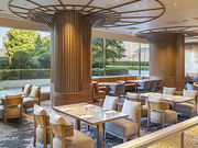 ヒルトン東京ベイ ザ スクエア バー&ラウンジ シルバの写真1