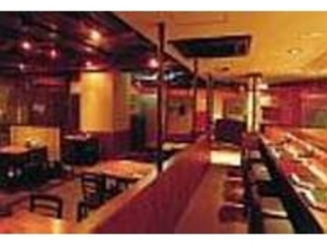 明かりを落とした店内は大人っぽい雰囲気_一壺天