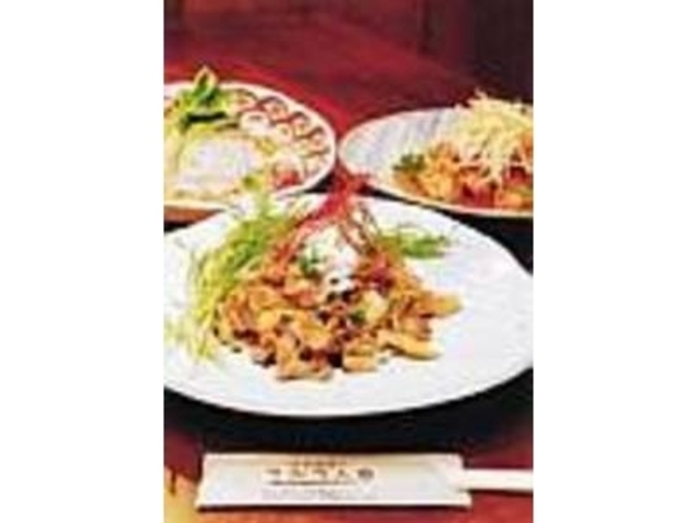 100種類を超える豊富なメニュー_洋風居酒屋 でんでん虫
