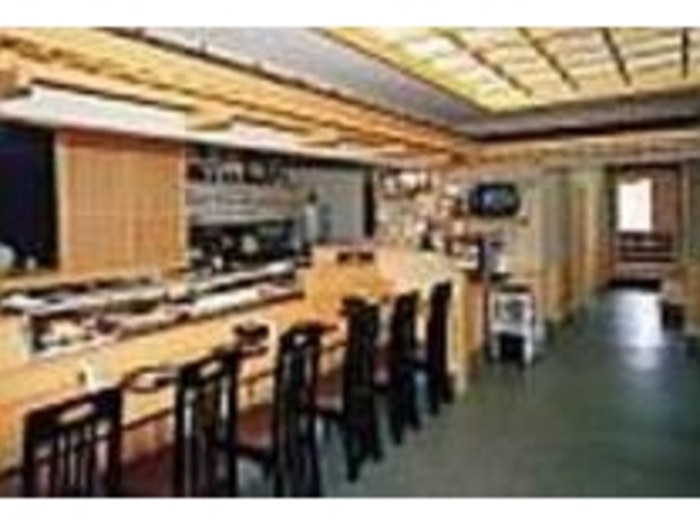 漁師の多い地元でヘタなモノは出せない_すし屋の中川