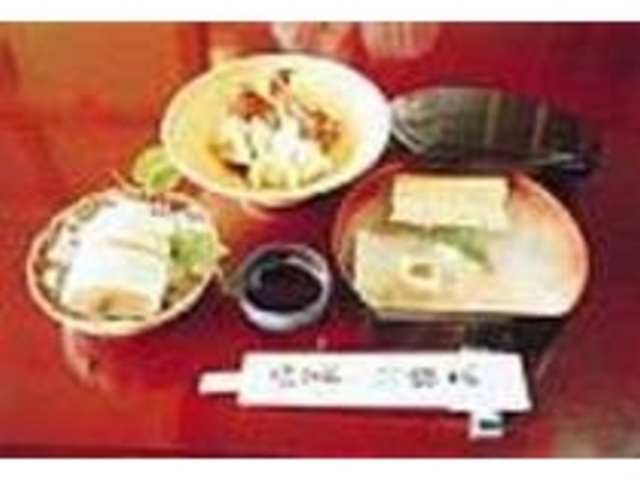 名物のワタリガニが味わえる懐石料理_銀座