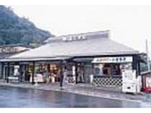 隣りに土産店もある浄蓮の滝近くの食事処_踊子茶屋