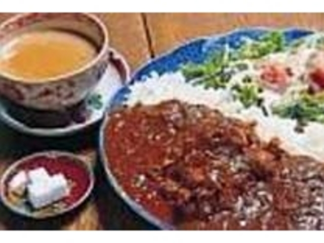 自家製カレーとインドのチャイが人気_東西新風堂