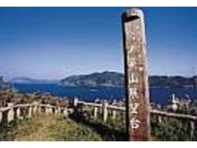 海の向こうには中甑島がはっきりと望める_鳥の巣山展望台