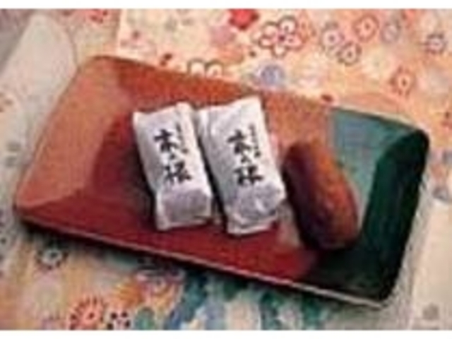 形が珍しく土産に好評な木ノ根まんじゅう_木ノ根本舗