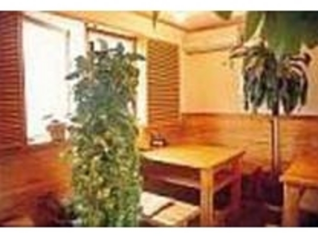 店は小さめだが優しい雰囲気が溢れている_La QUEUE
