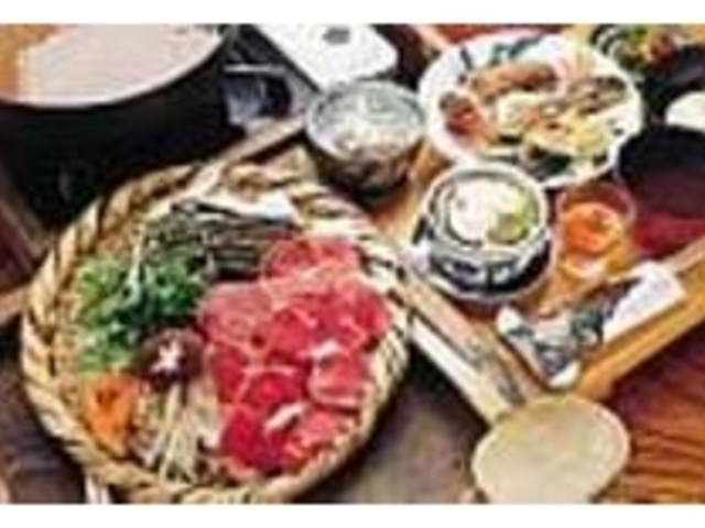 『大山膳』では猪鍋や旬の味覚を味わって_割烹 お狩場