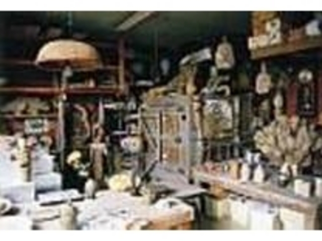 オリジナリティあふれる作品が並ぶ_なばえ陶苑