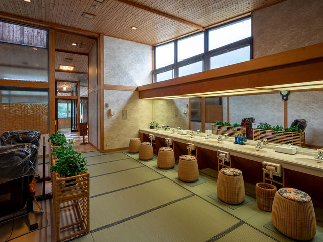 岡田旅館・和楽亭