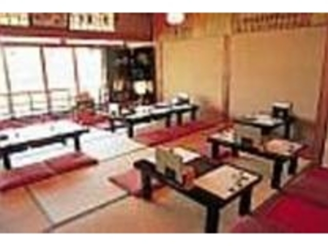 5月〜9月の床も、席料なしで利用できる_先斗町 味がさね