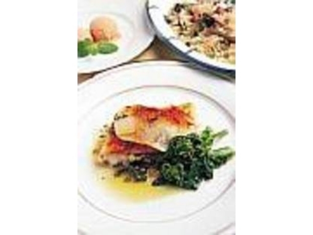 『ランチコース』は前菜やデザートも付く_あるとれたんと