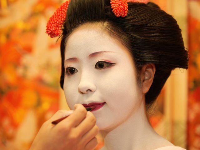 熟練スタッフによる本格和化粧_舞妓体験処『舞香』