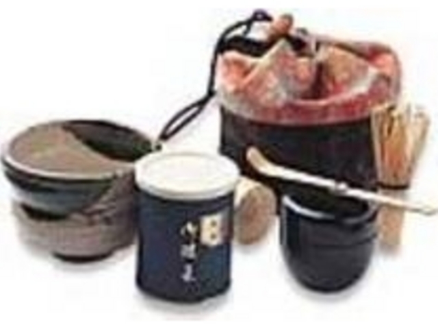 この携帯用茶道具めあてで来る客も多いとか_美好園茶舗