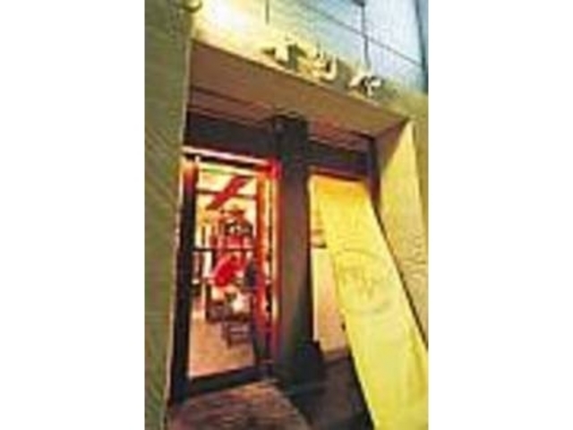 居酒屋のノリでふらりと立ち寄れる雰囲気_十割や 北新地店